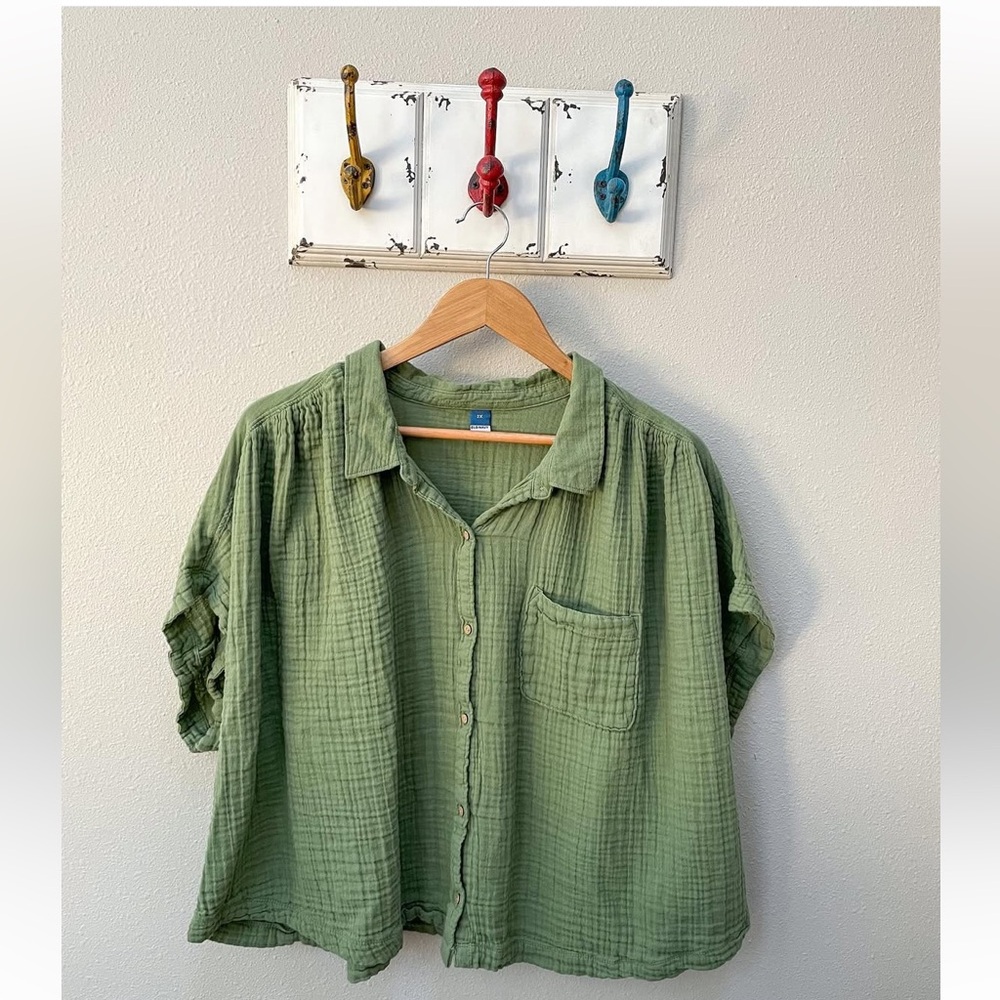 Short-Sleeve Loose Shirt